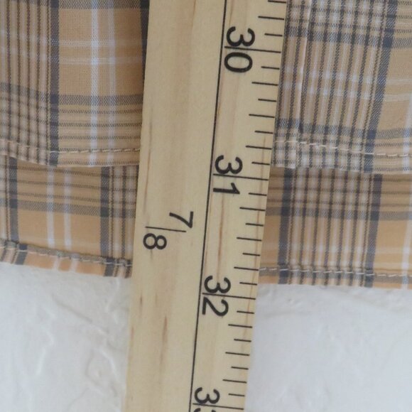 Van‎ Heusen* Men's Short Sleeve Button Down Curved Hem Chest Pocket Shirt~ XL - Picture 7 of 10